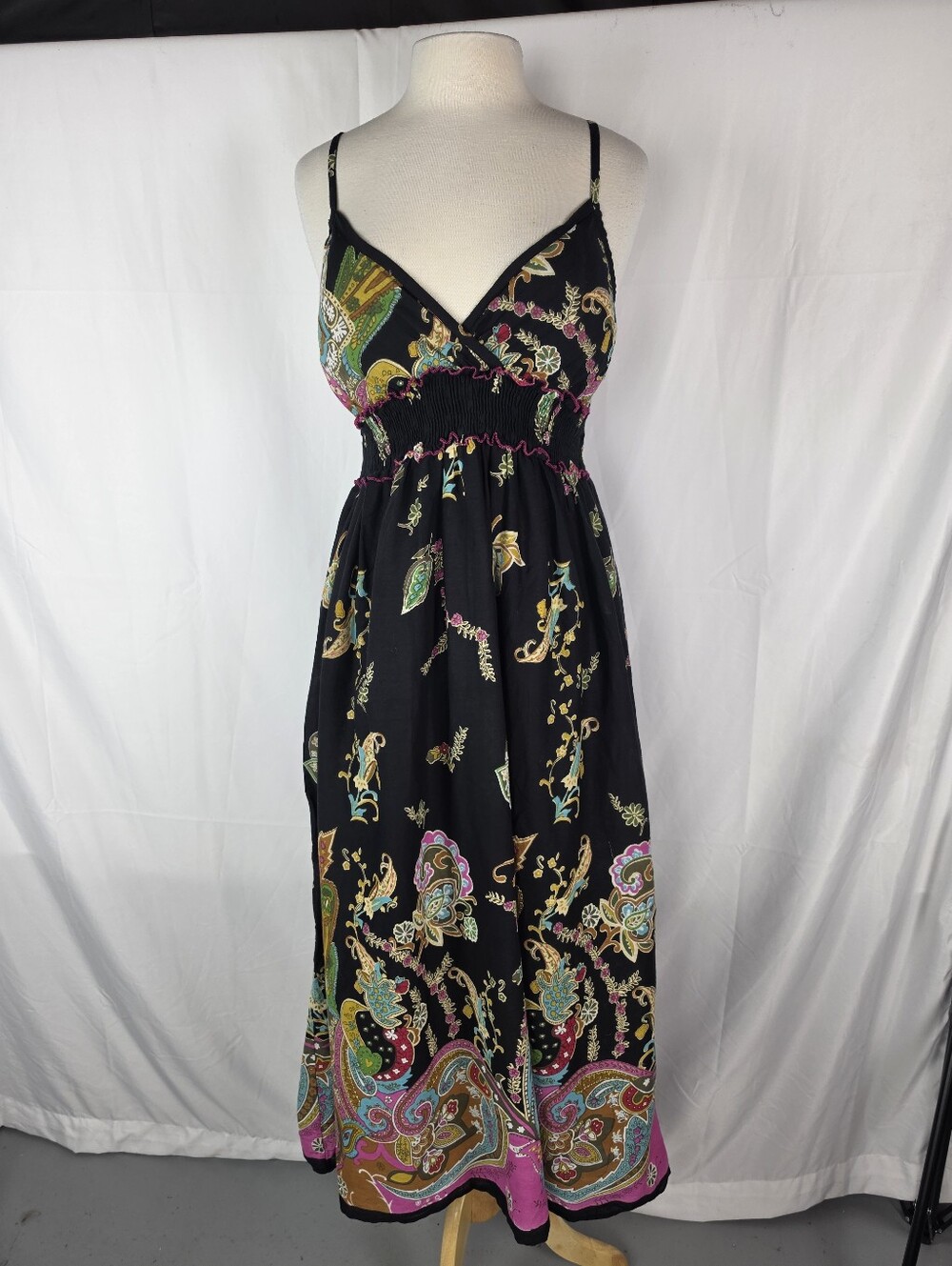 MAGIC Paisley Maxi Dress Medium Black Multicolor Smocked Boho Hippie Y2K Resort